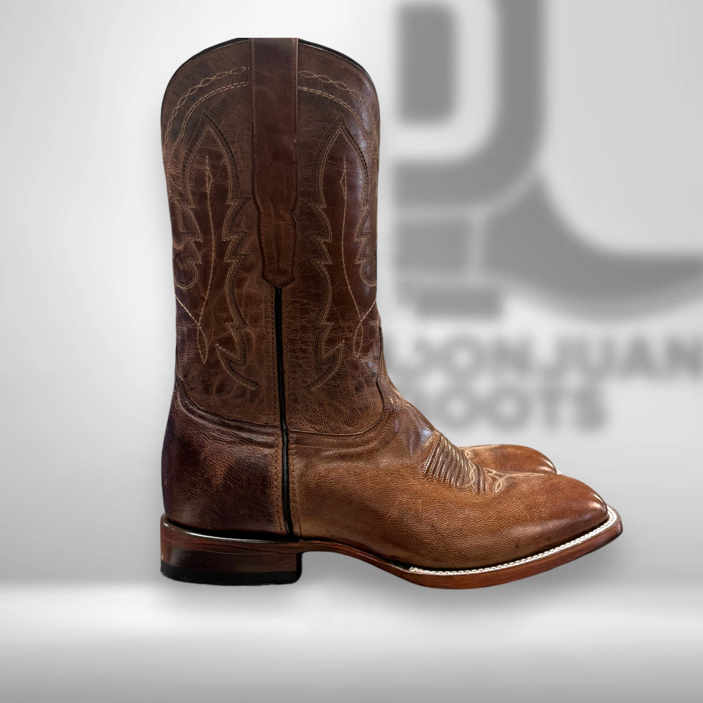 Dj1043 | Mad Dog Peanut Brittle Goat Hp