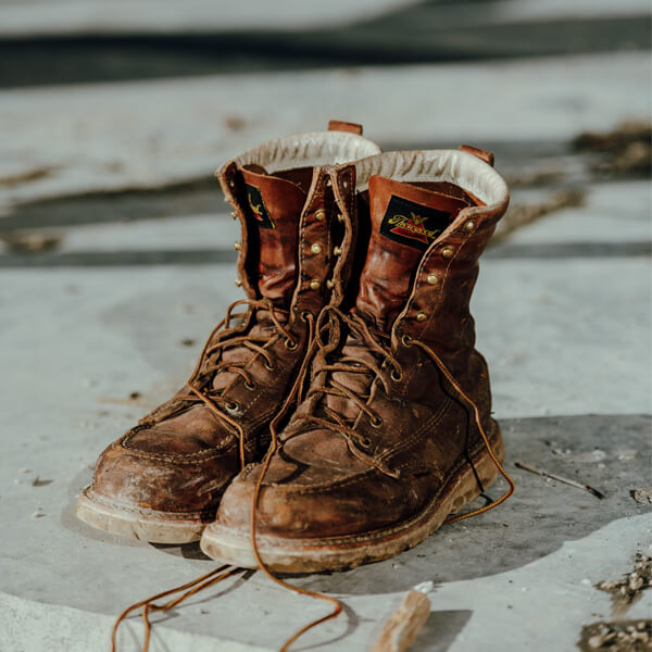 804-4208 | Thorogood American Heritage 8" Tobacco Steel Safety Toe Work Boots for Men