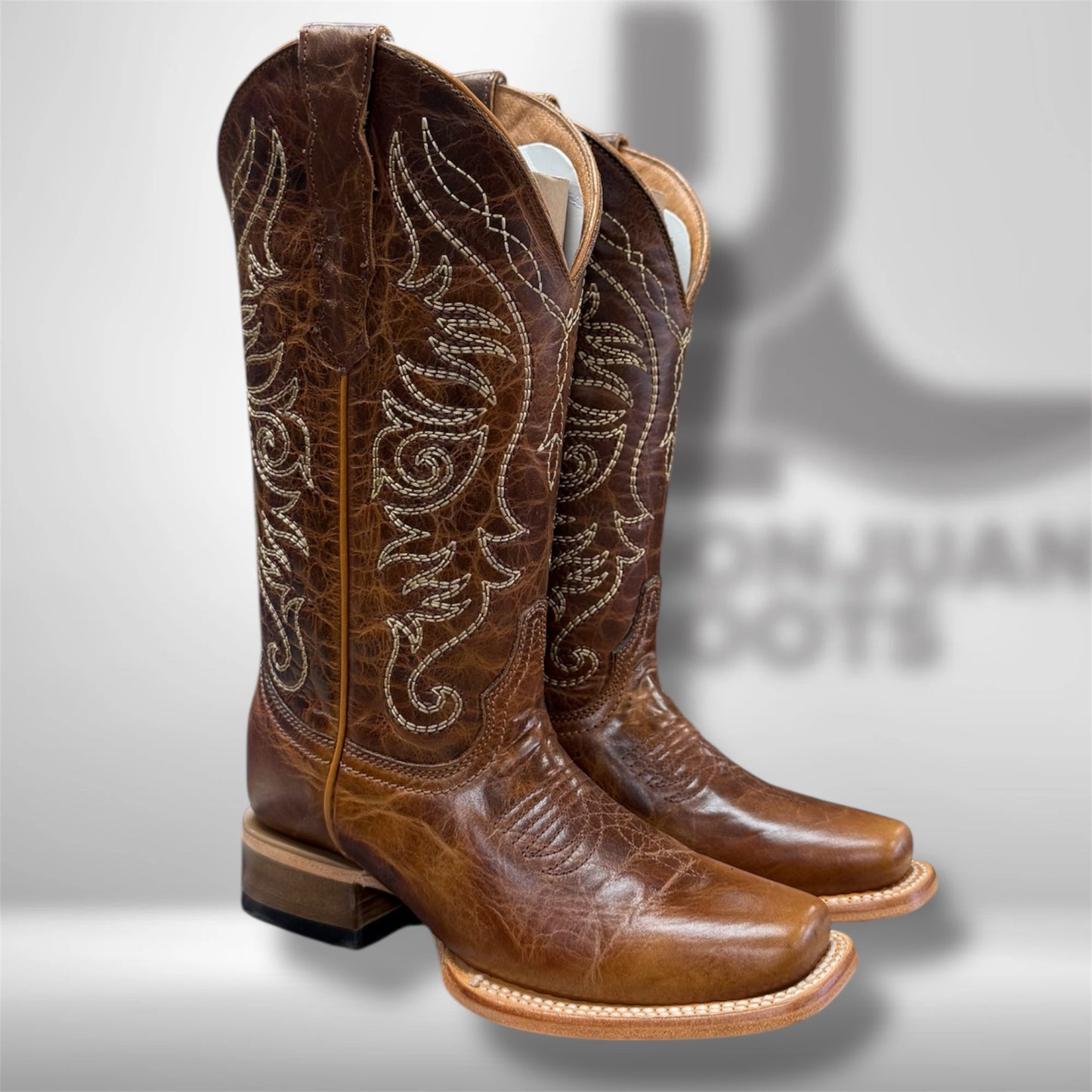 L6324 | Ld Brown Embroidery Sq. Toe