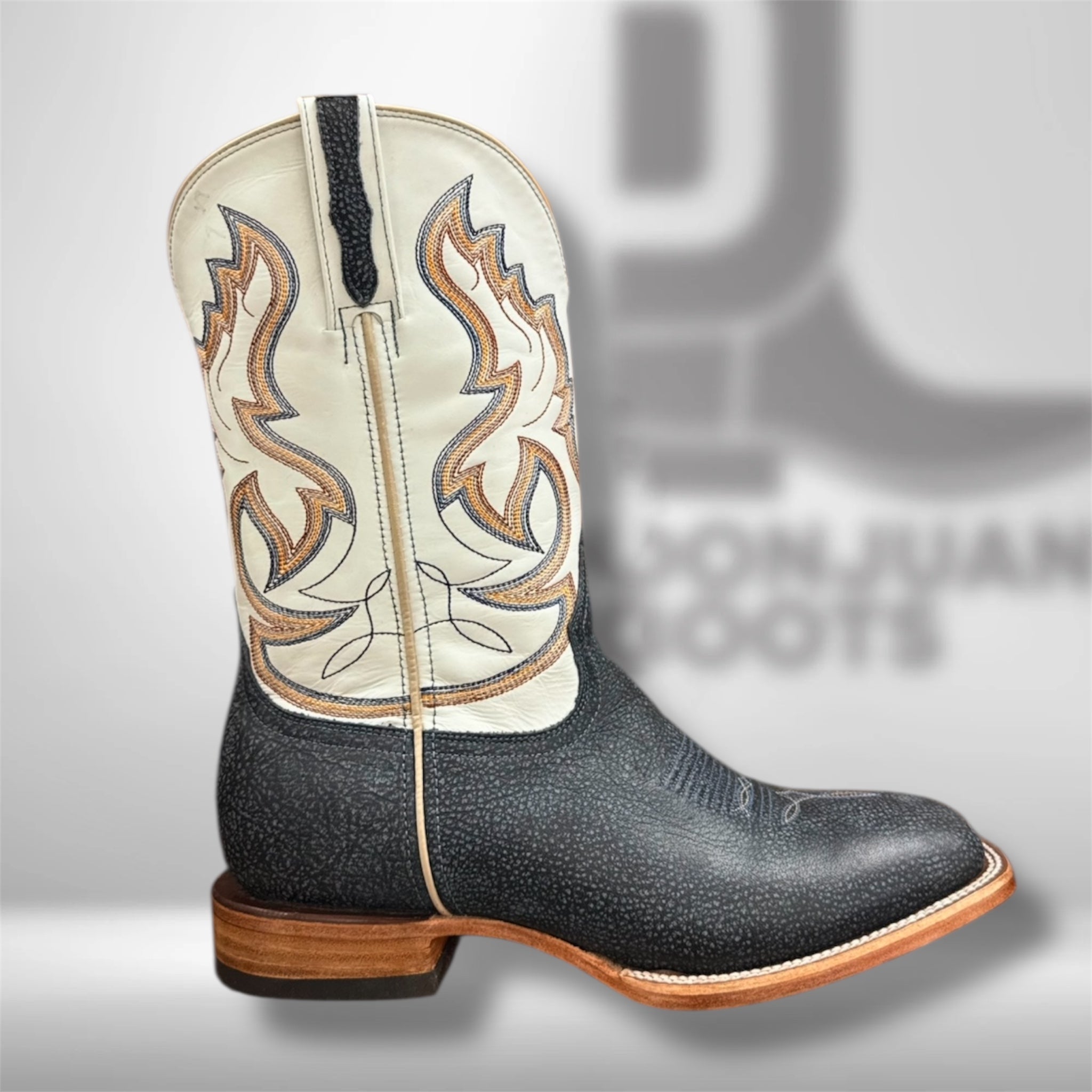 Dj7007 | Blue Safari African Buffalo Hp