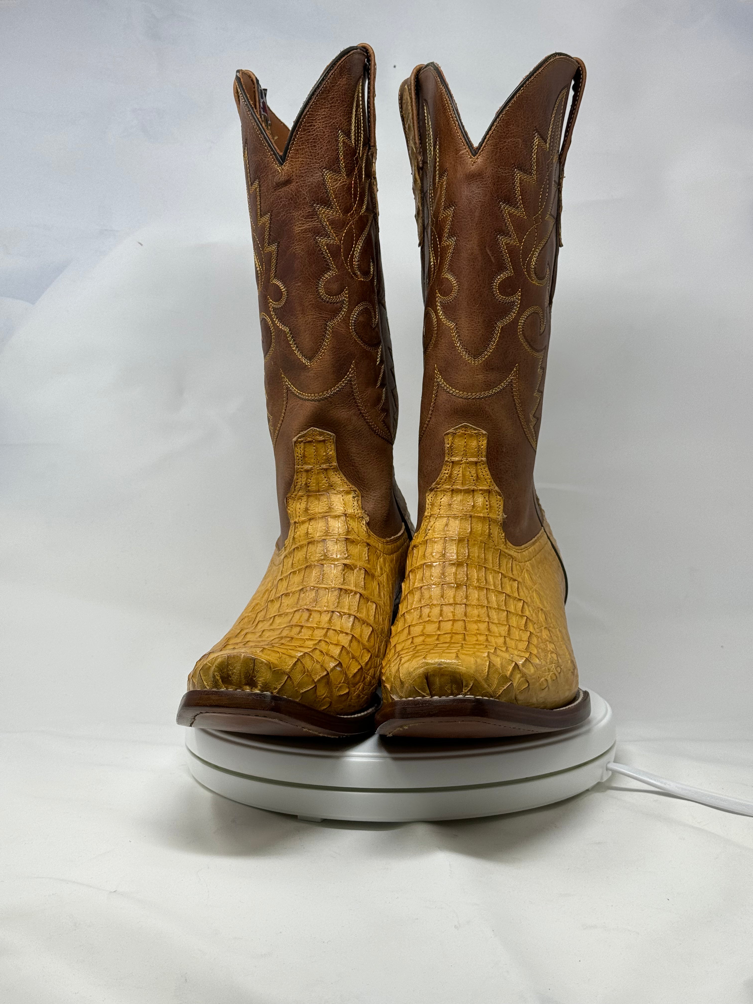 DJ2059 | Don Juan Boots Men's Caiman Back Buttercup Diamond Toe