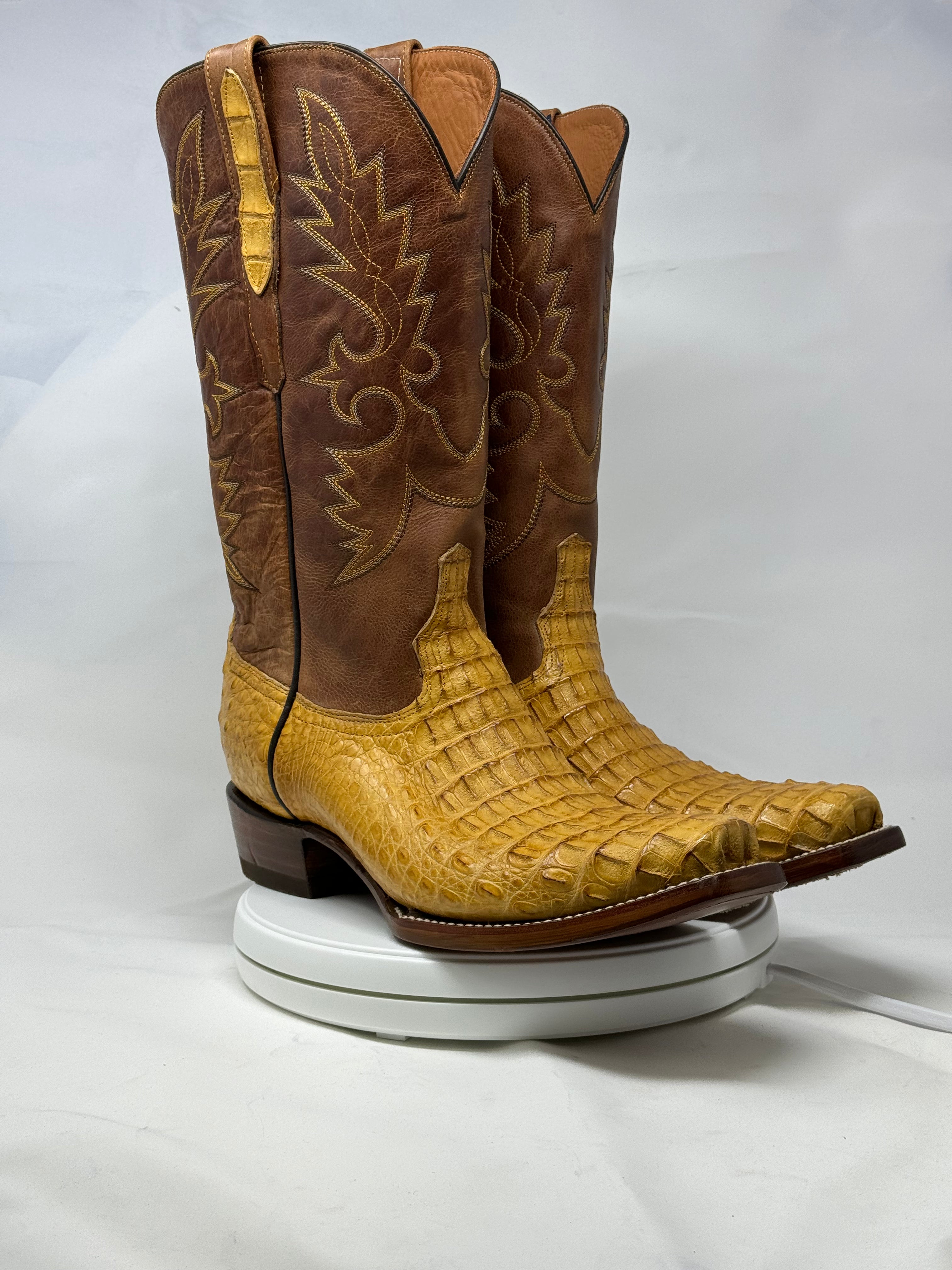 DJ2059 | Don Juan Boots Men's Caiman Back Buttercup Diamond Toe
