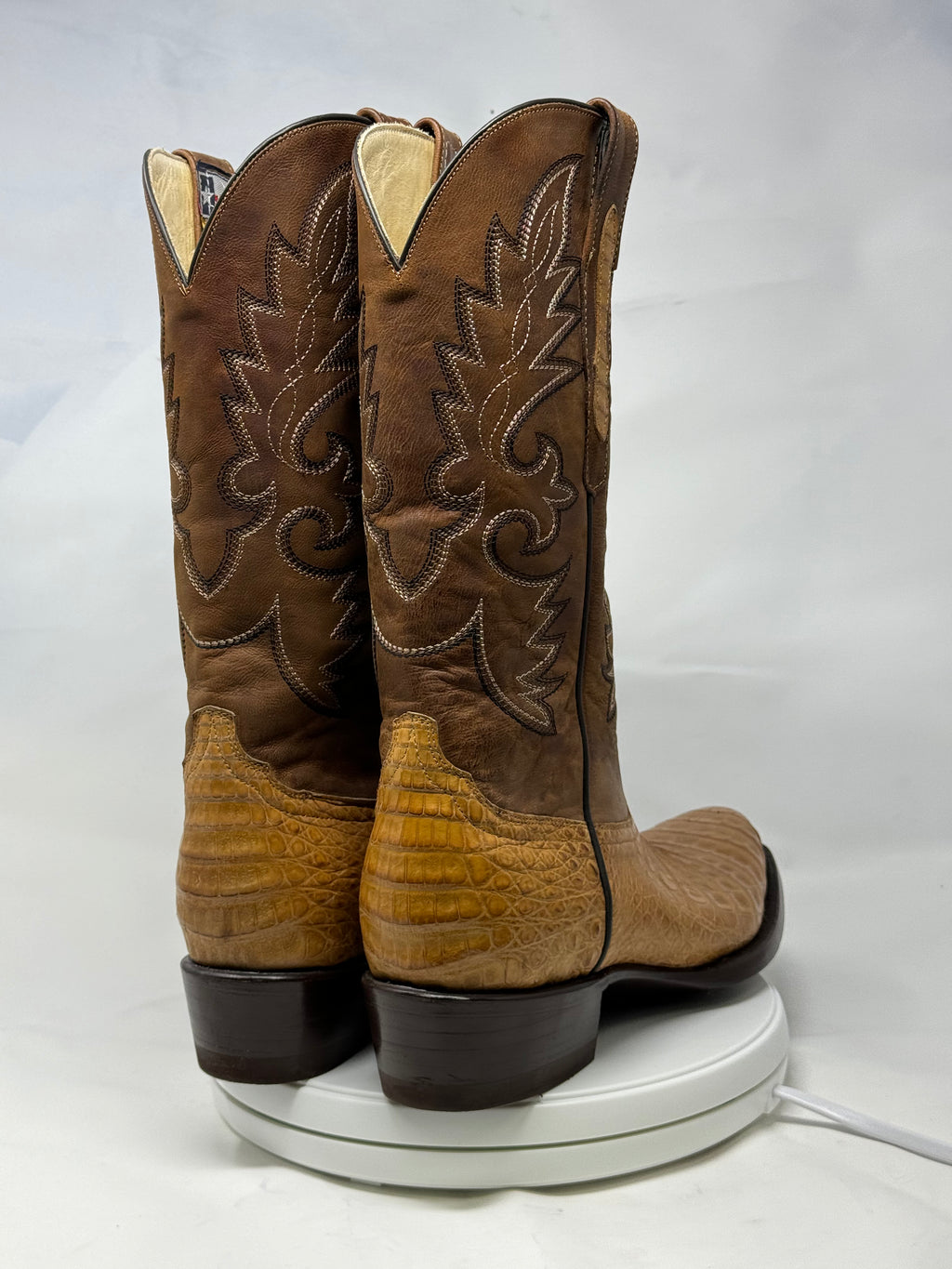 DJ2021 | Don Juan Boots Men's Caiman Belly Saddle Tan Diamond Toe