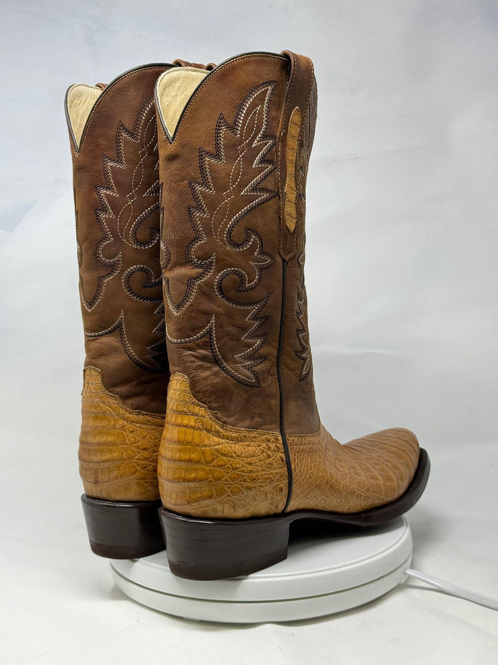 DJ2021 | Don Juan Boots Men's Caiman Belly Saddle Tan Diamond Toe