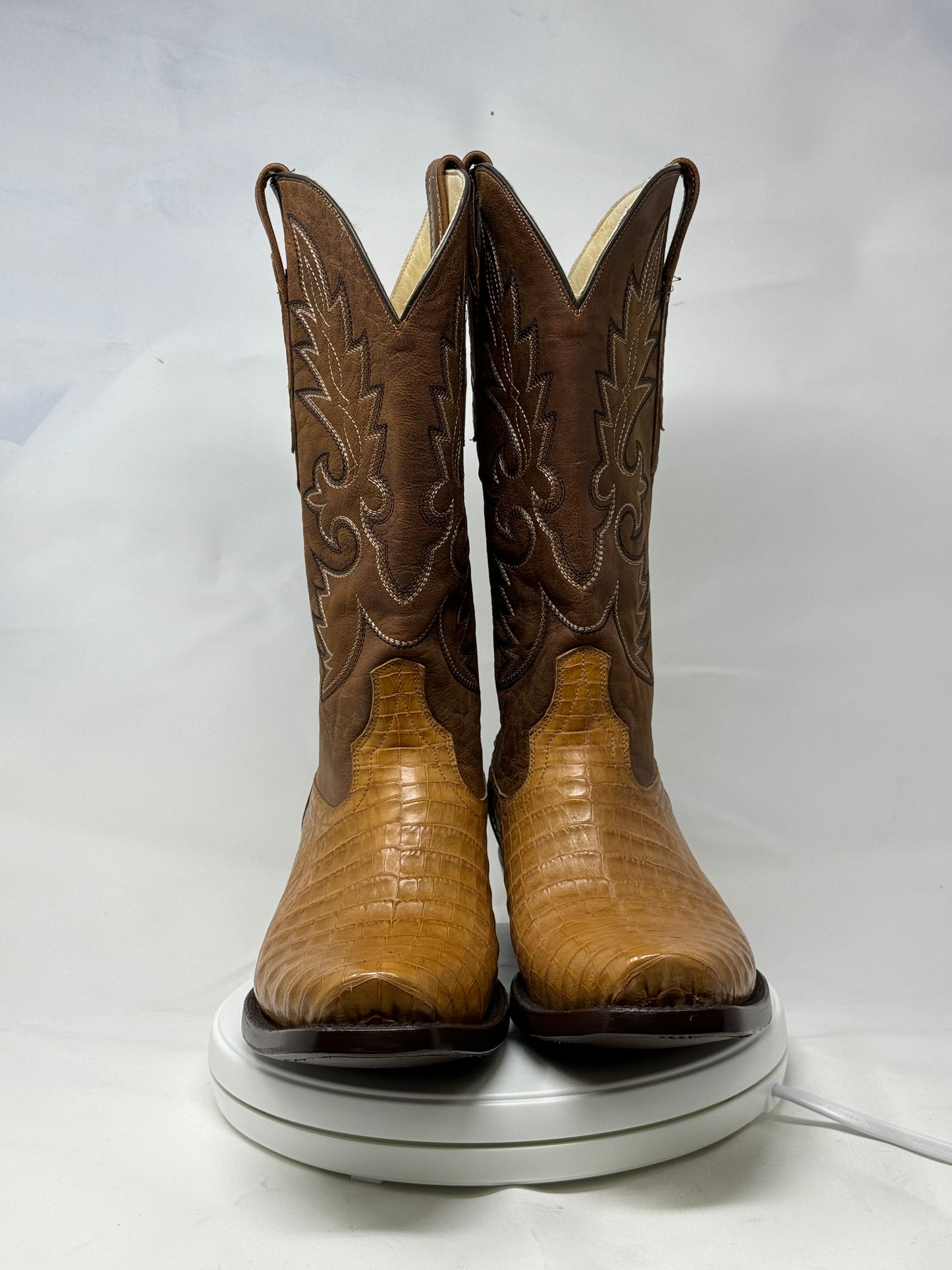 DJ2021 | Don Juan Boots Men's Caiman Belly Saddle Tan Diamond Toe