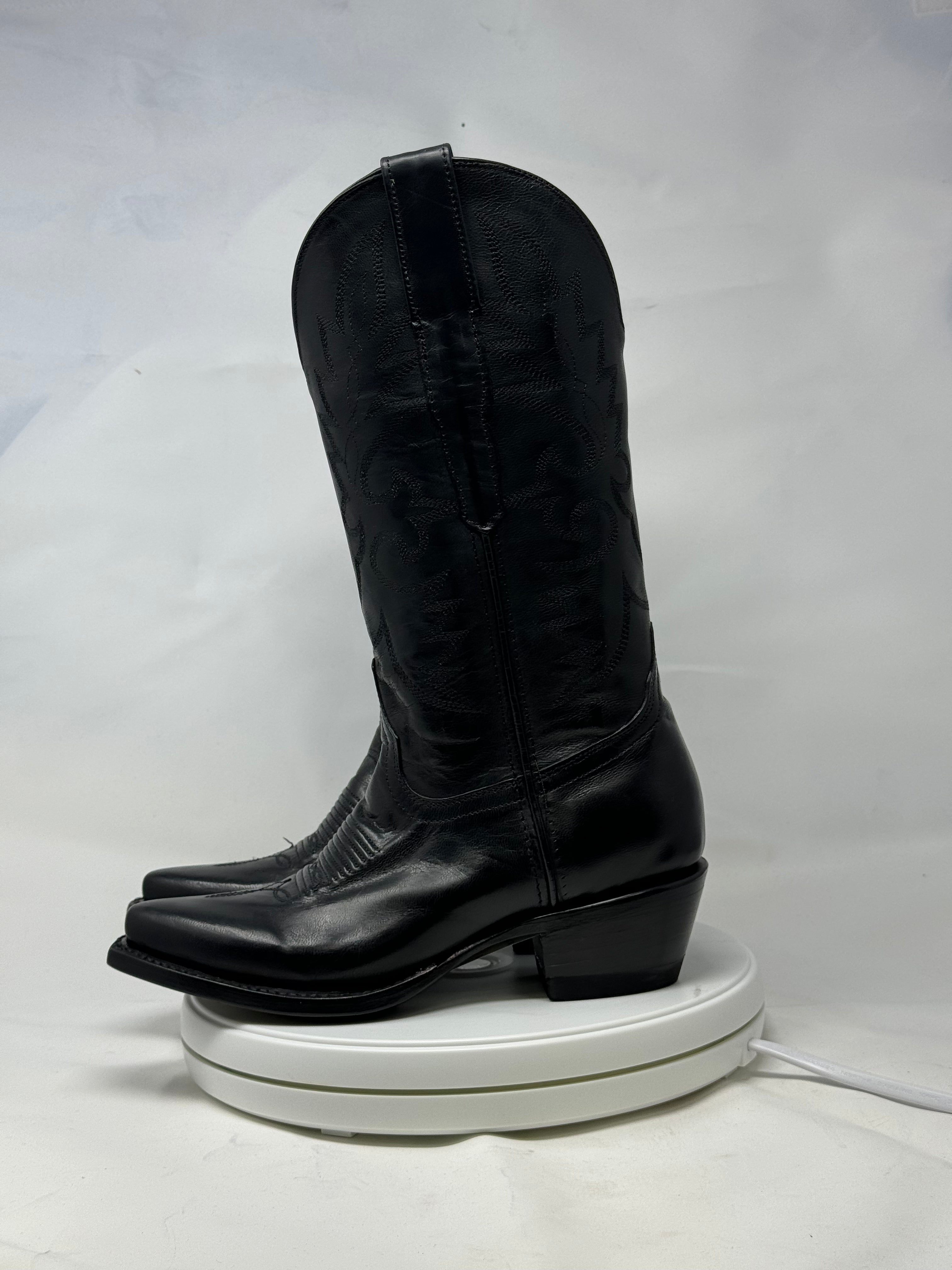 DJ1041 | Don Juan Boots Women's Black Mad Dog Snip Toe