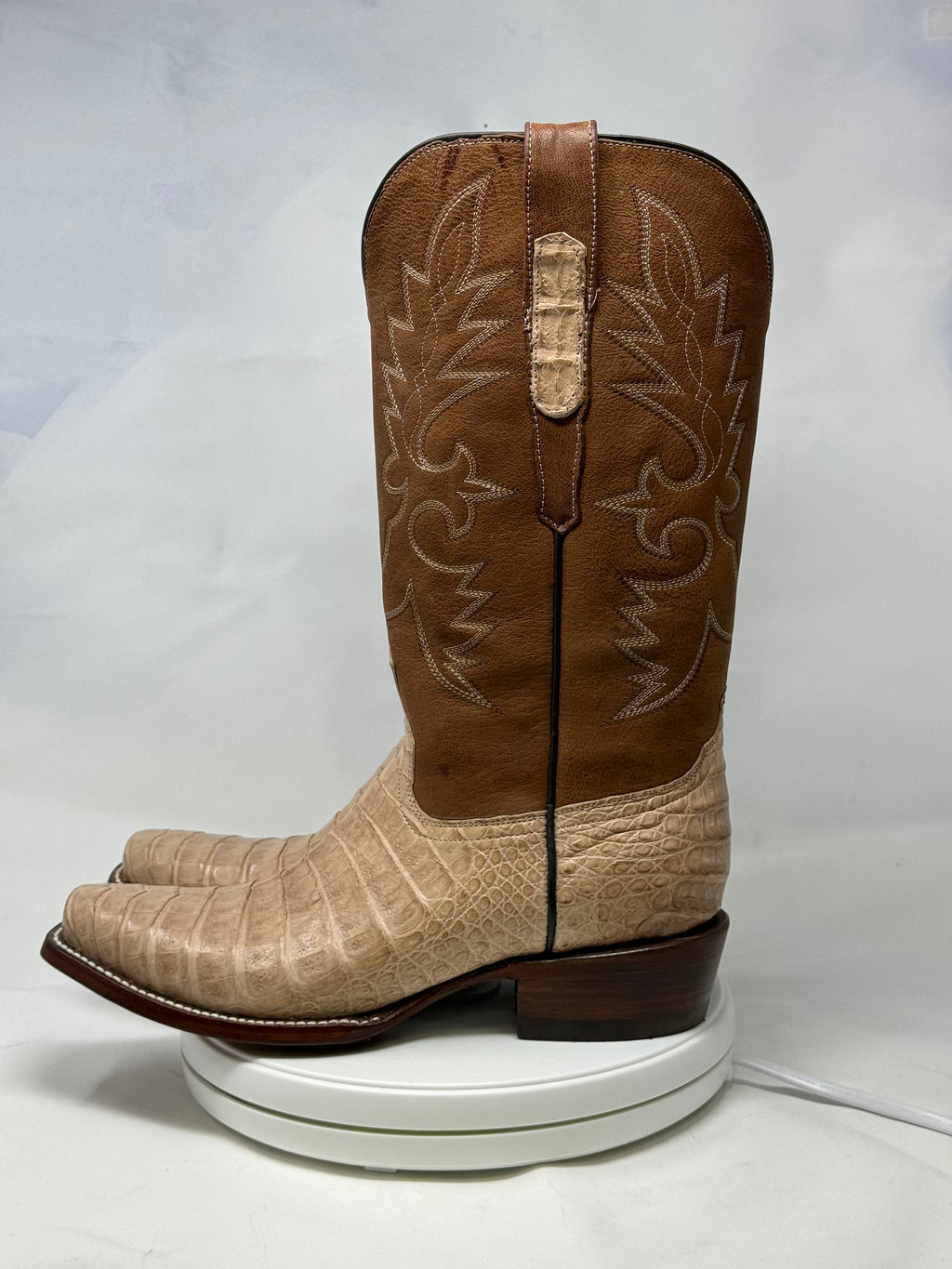 DJ2056 | Don Juan Boots Men's Caiman Belly Oryx Diamond Toe