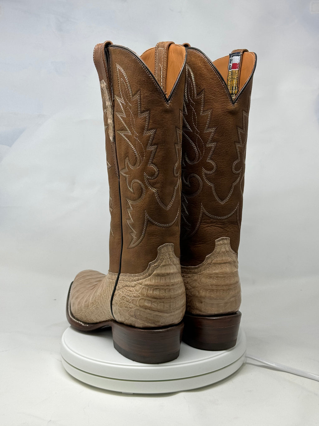 DJ2056 | Don Juan Boots Men's Caiman Belly Oryx Diamond Toe