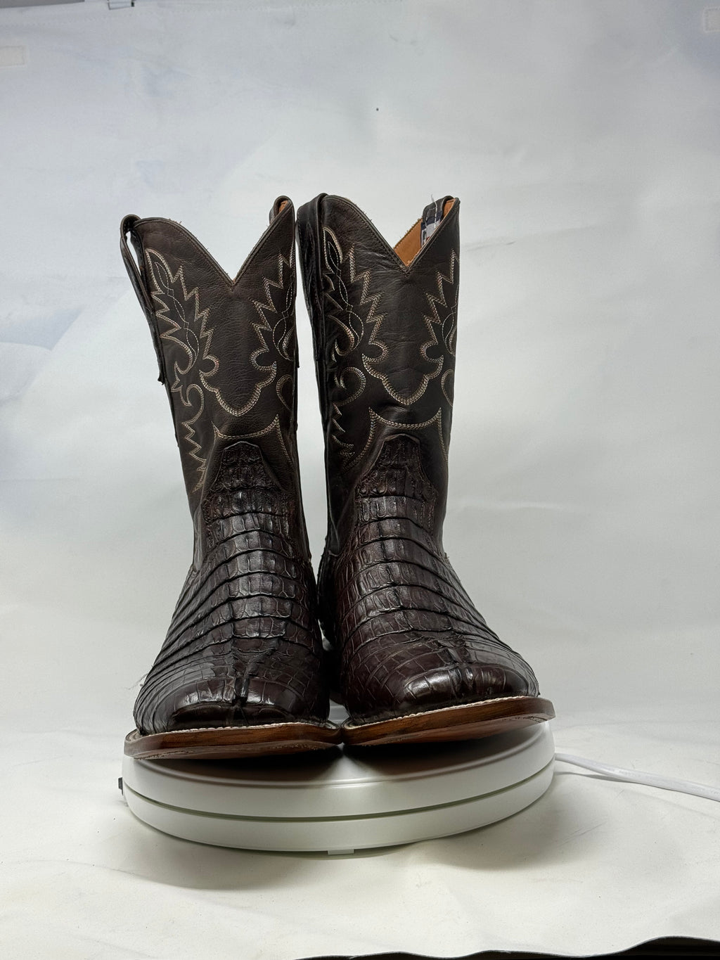 DJ2046 | Don Juan Boots Men's Caiman Tail Choco H Toe P