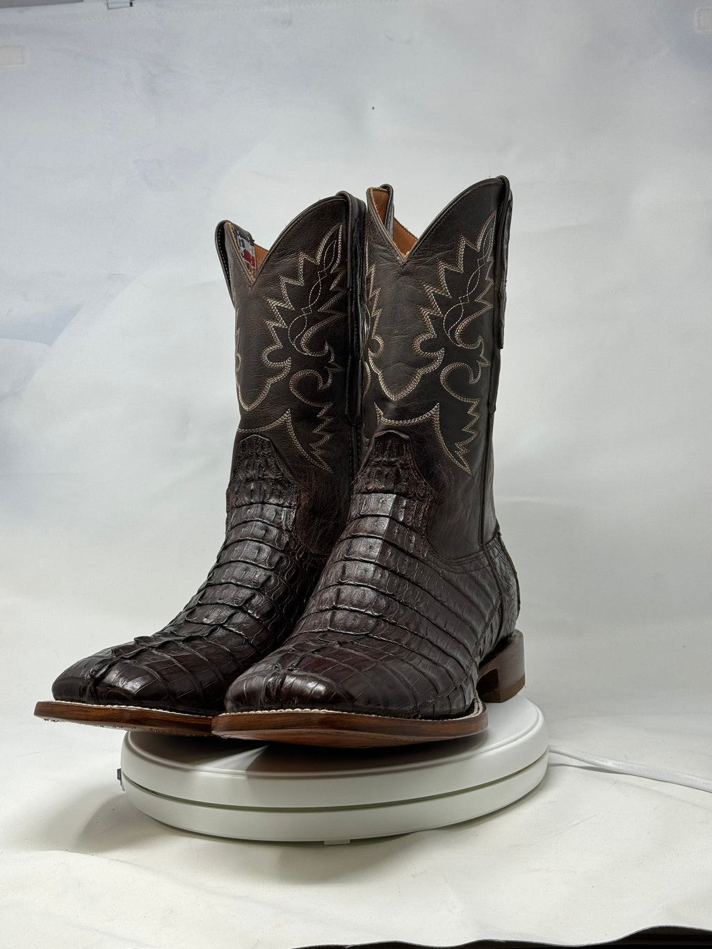 DJ2046 | Don Juan Boots Men's Caiman Tail Choco H Toe P