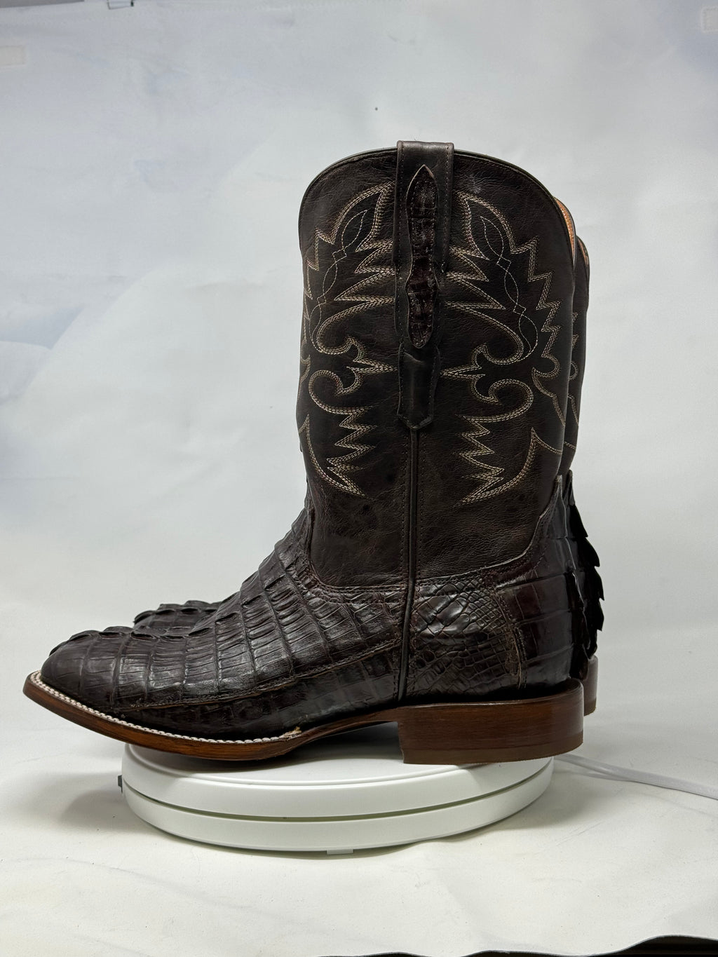 DJ2046 | Don Juan Boots Men's Caiman Tail Choco H Toe P