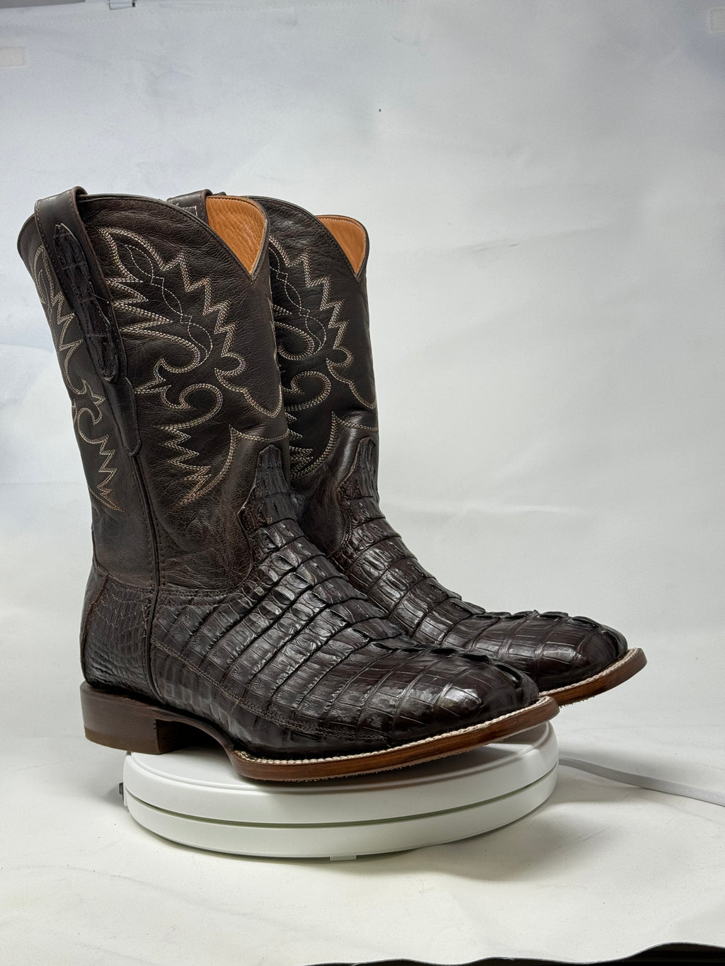 DJ2046 | Don Juan Boots Men's Caiman Tail Choco H Toe P
