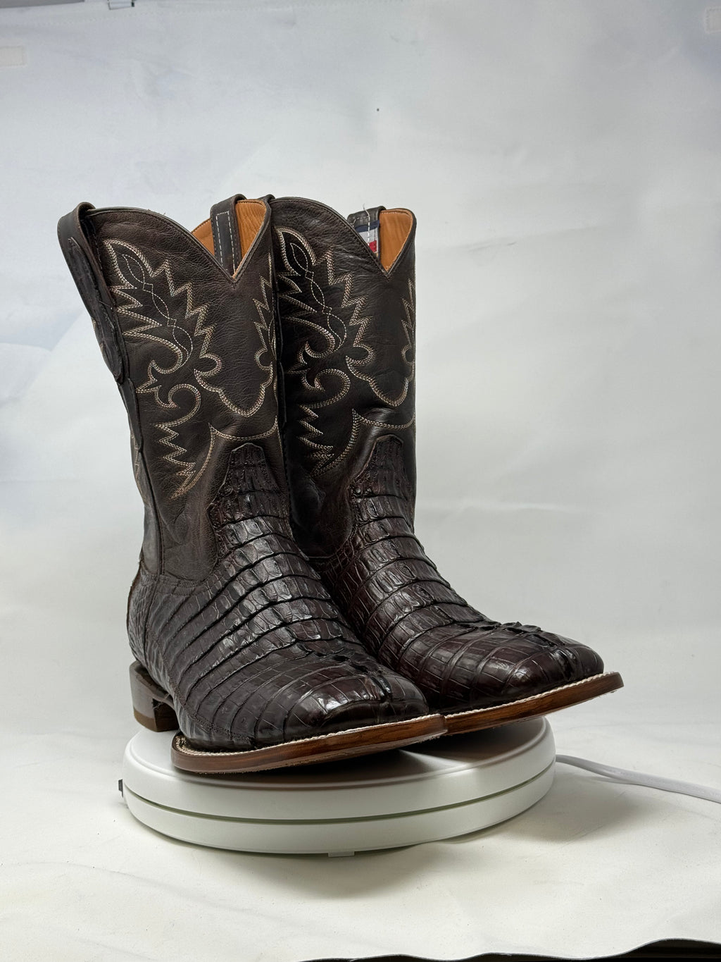 DJ2046 | Don Juan Boots Men's Caiman Tail Choco H Toe P