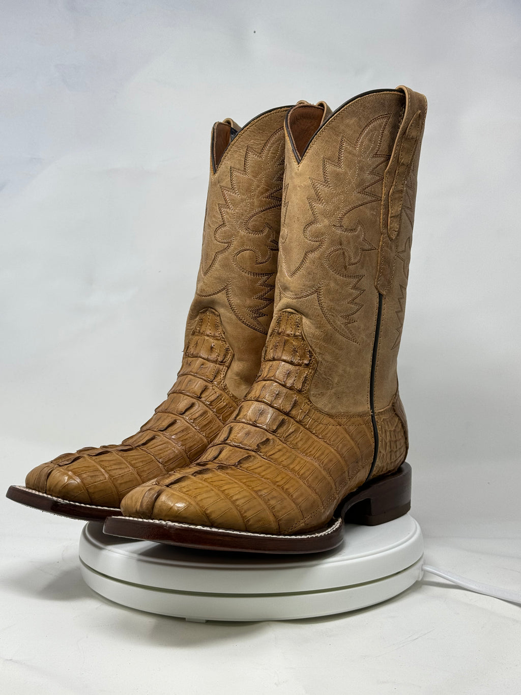 DJ2066 | Don Juan Boots Men's Caiman Tail Saddle Tan H Toe P