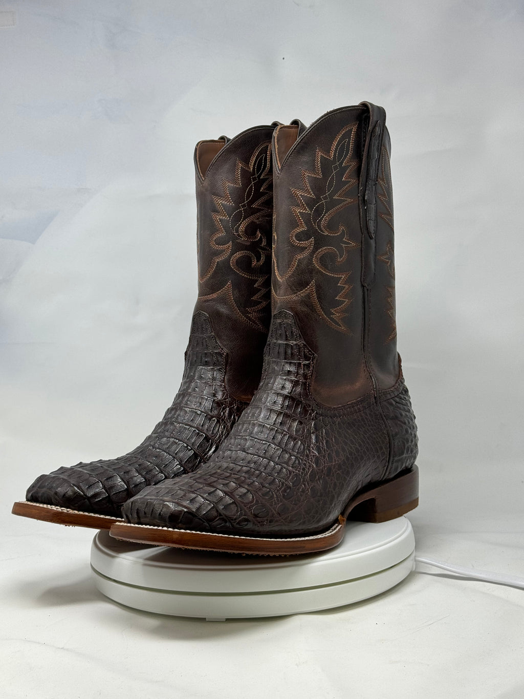DJ2044 | Don Juan Boots Men's Caiman Back Chocolate H Toe P