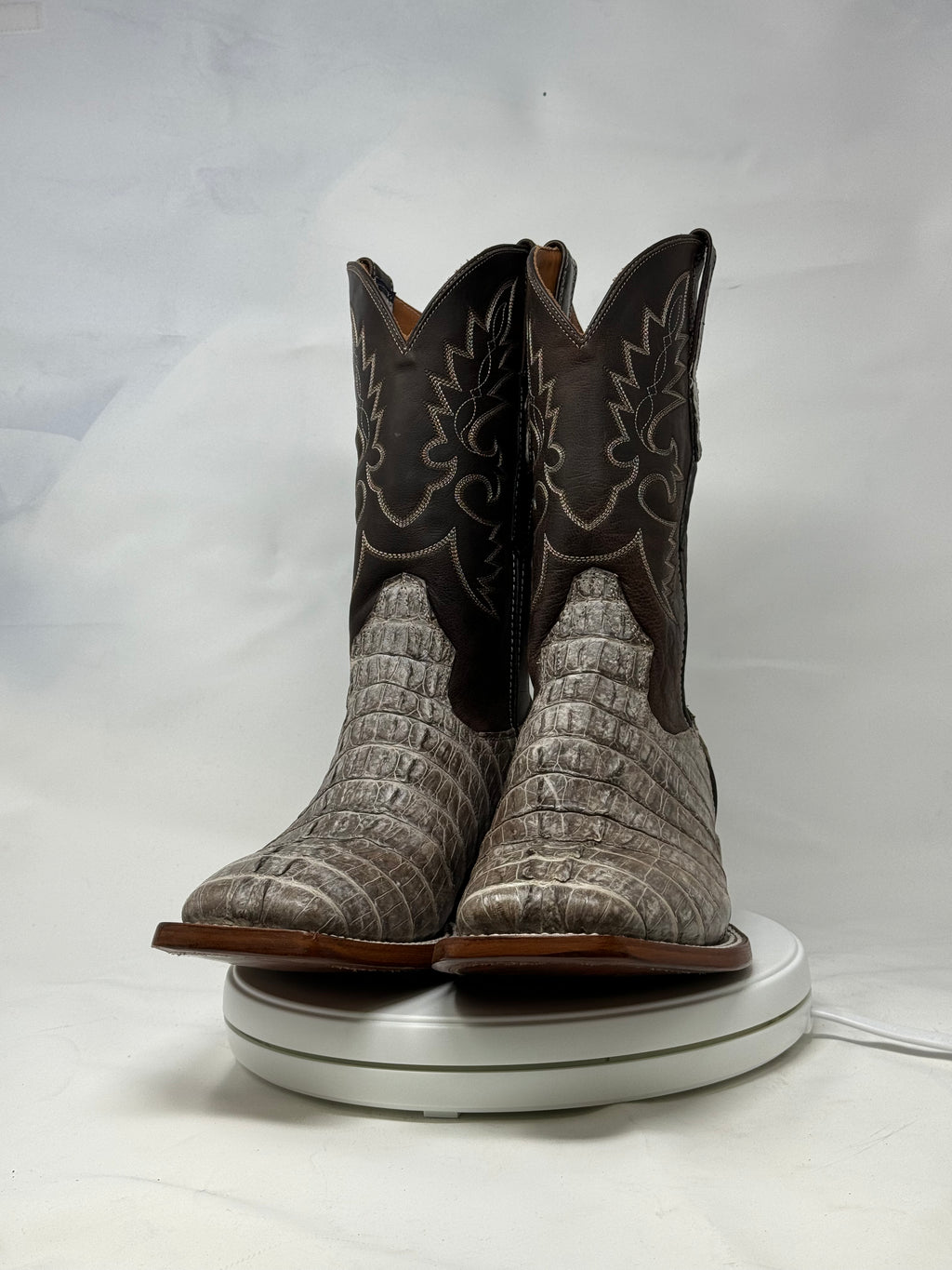 DJ2065 | Don Juan Boots Men's Caiman Tail Chocomink H Toe P