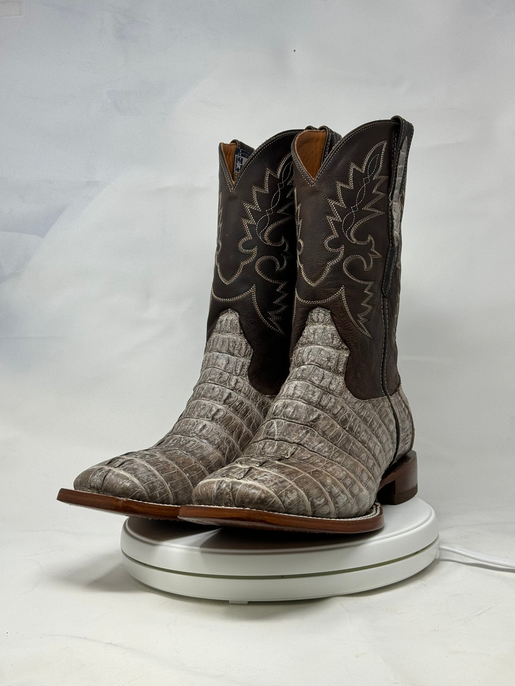 DJ2065 | Don Juan Boots Men's Caiman Tail Chocomink H Toe P