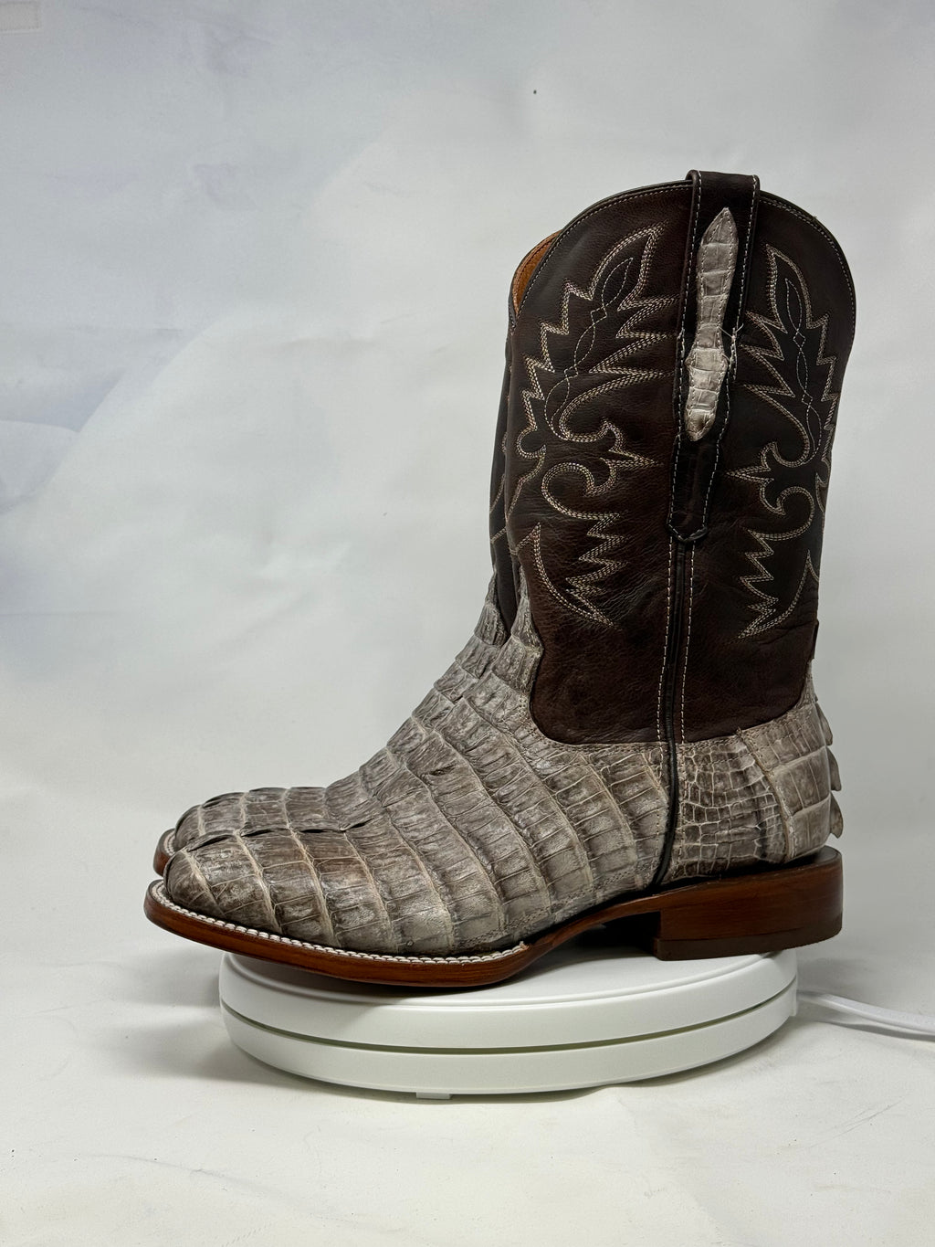 DJ2065 | Don Juan Boots Men's Caiman Tail Chocomink H Toe P