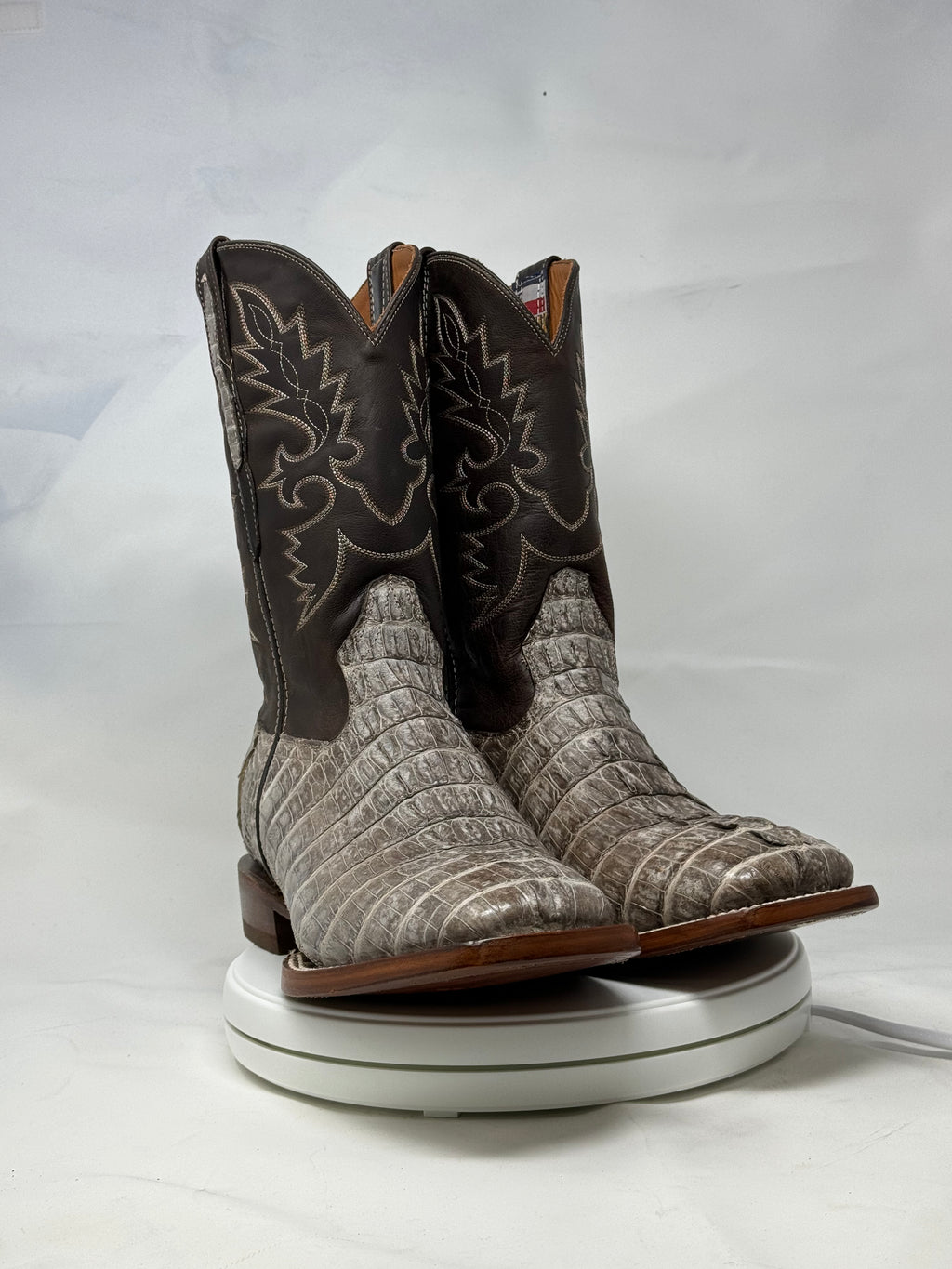 DJ2065 | Don Juan Boots Men's Caiman Tail Chocomink H Toe P