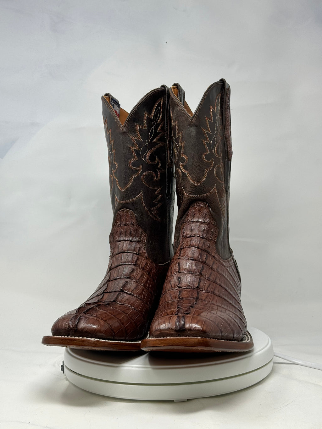 DJ2023 | Don Juan Boots Men's Caiman Tail Cigar H Toe