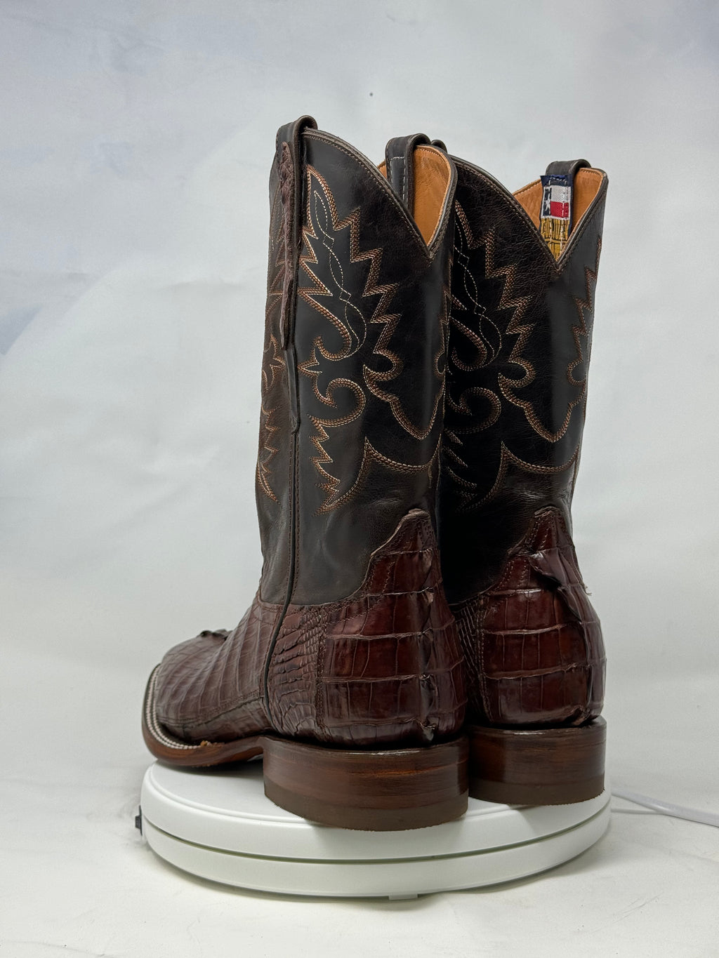 DJ2023 | Don Juan Boots Men's Caiman Tail Cigar H Toe