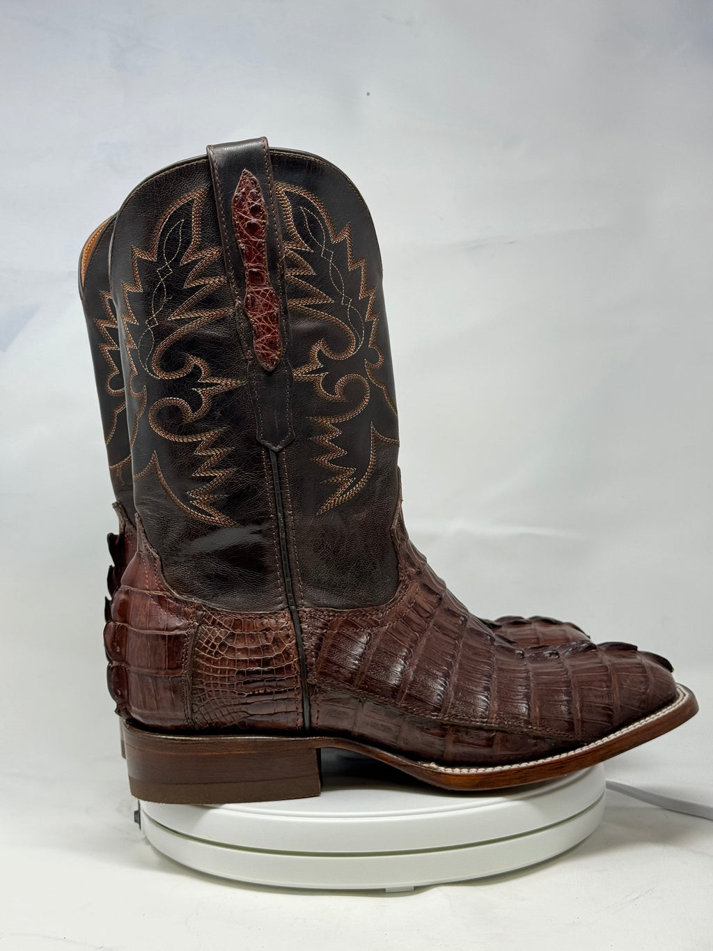 DJ2023 | Don Juan Boots Men's Caiman Tail Cigar H Toe
