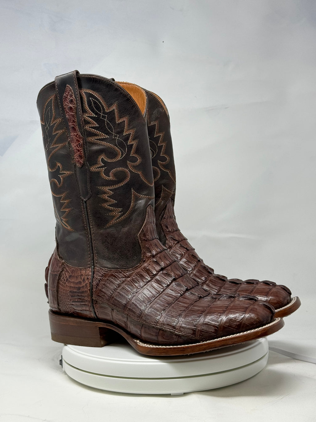 DJ2023 | Don Juan Boots Men's Caiman Tail Cigar H Toe