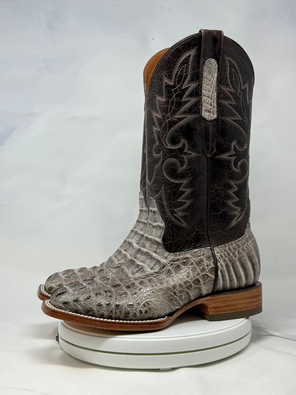 DJ2055 | Don Juan Boots Men's Caiman Hornback Natural Special H Toe P