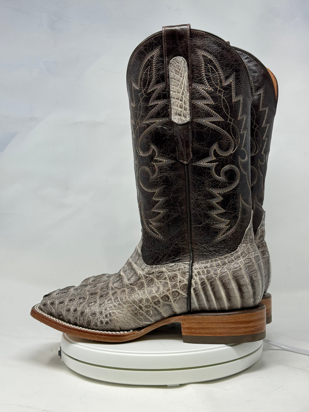 DJ2055 | Don Juan Boots Men's Caiman Hornback Natural Special H Toe P