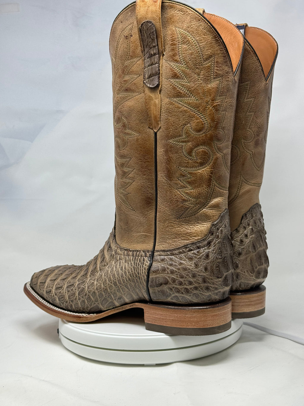 DJ2054 | Don Juan Boots Men's Caiman Back Chocomink H Toe P