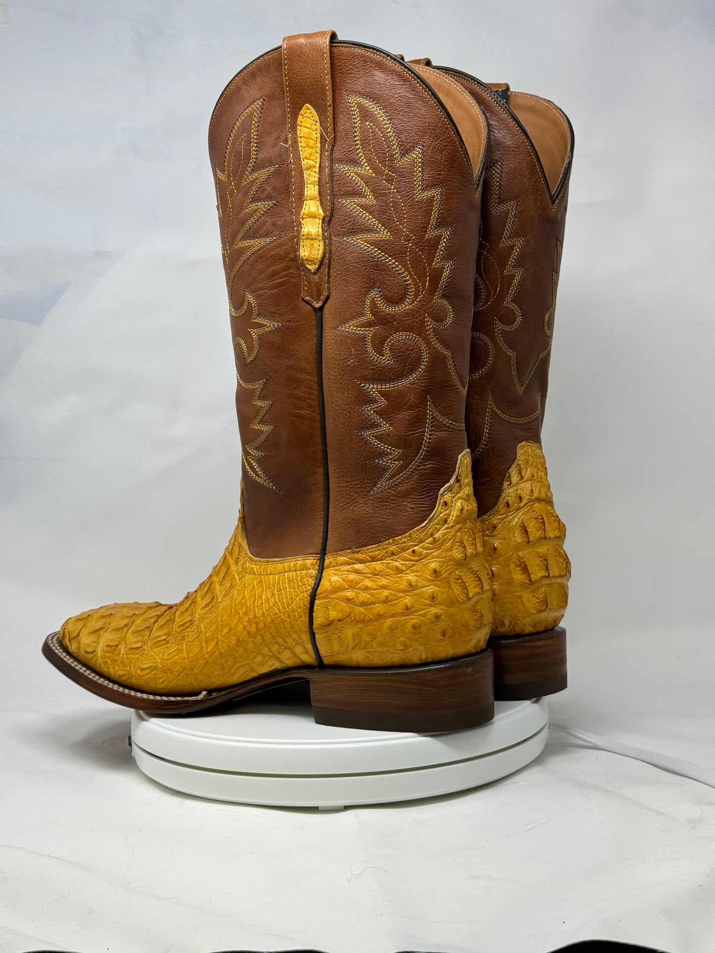 DJ2038 | Don Juan Boots Men's Caiman Back Buttercup H Toe P