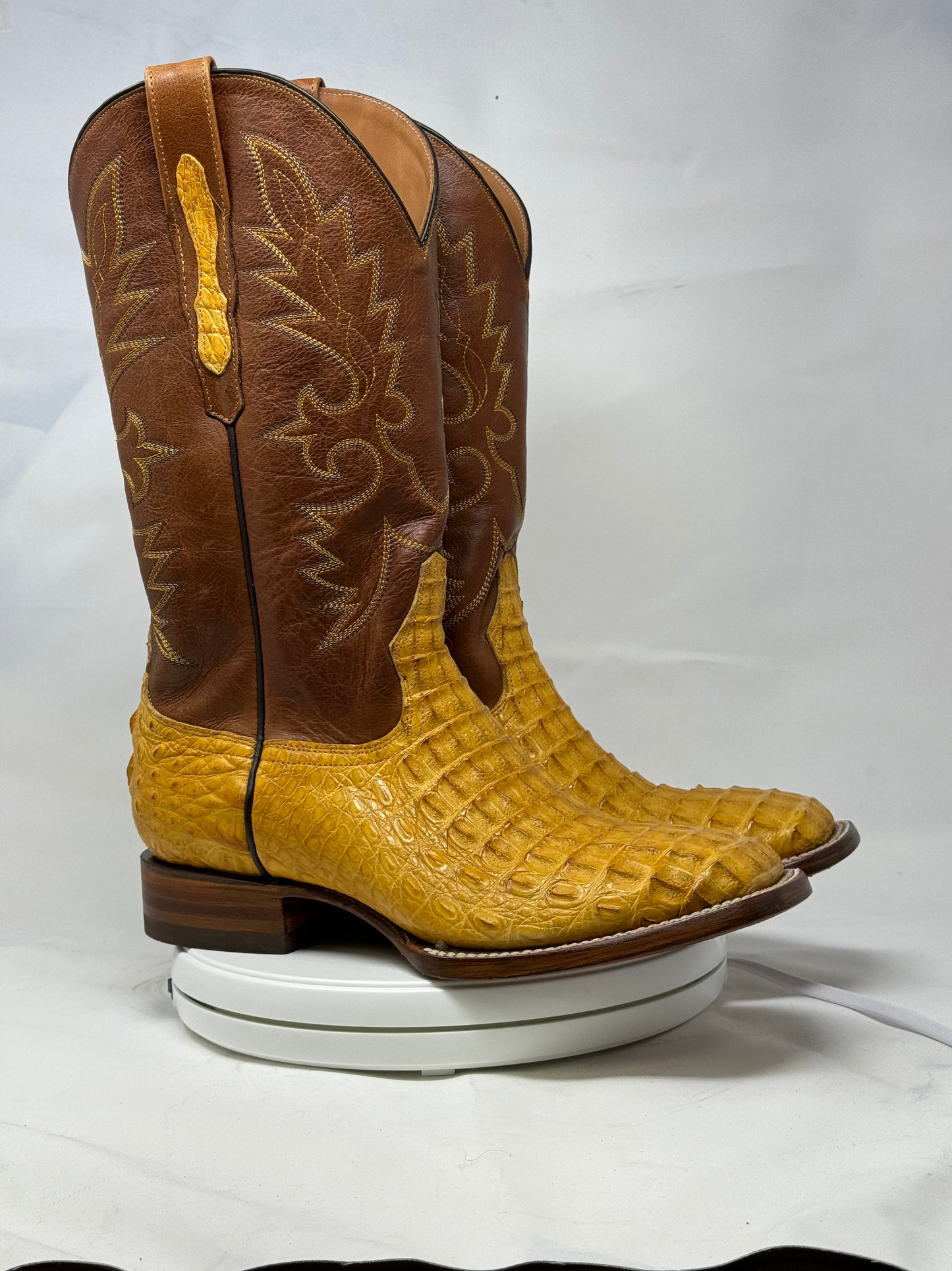 DJ2038 | Don Juan Boots Men's Caiman Back Buttercup H Toe P