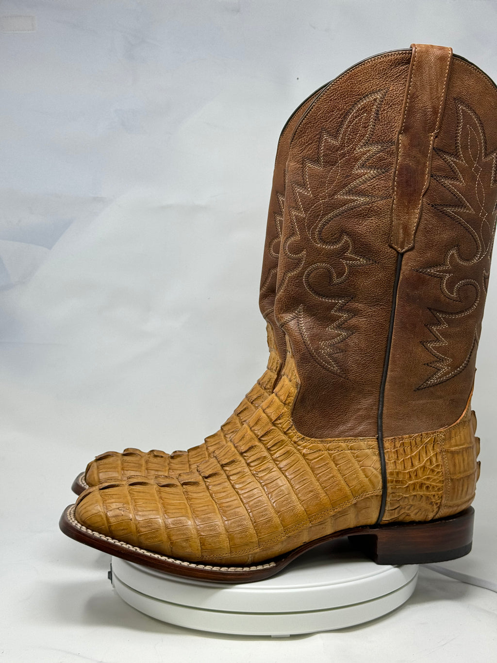 DJ2036 | Don Juan Boots Men's Caiman Tail Saddle Tan H Toe P