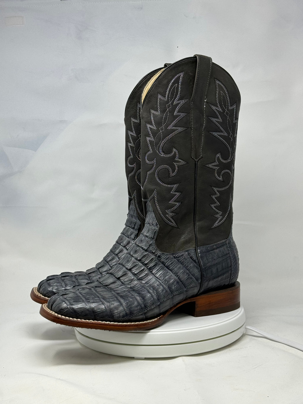 DJ2033 | Don Juan Boots Men's Caiman Tail Smoke Grey H Toe