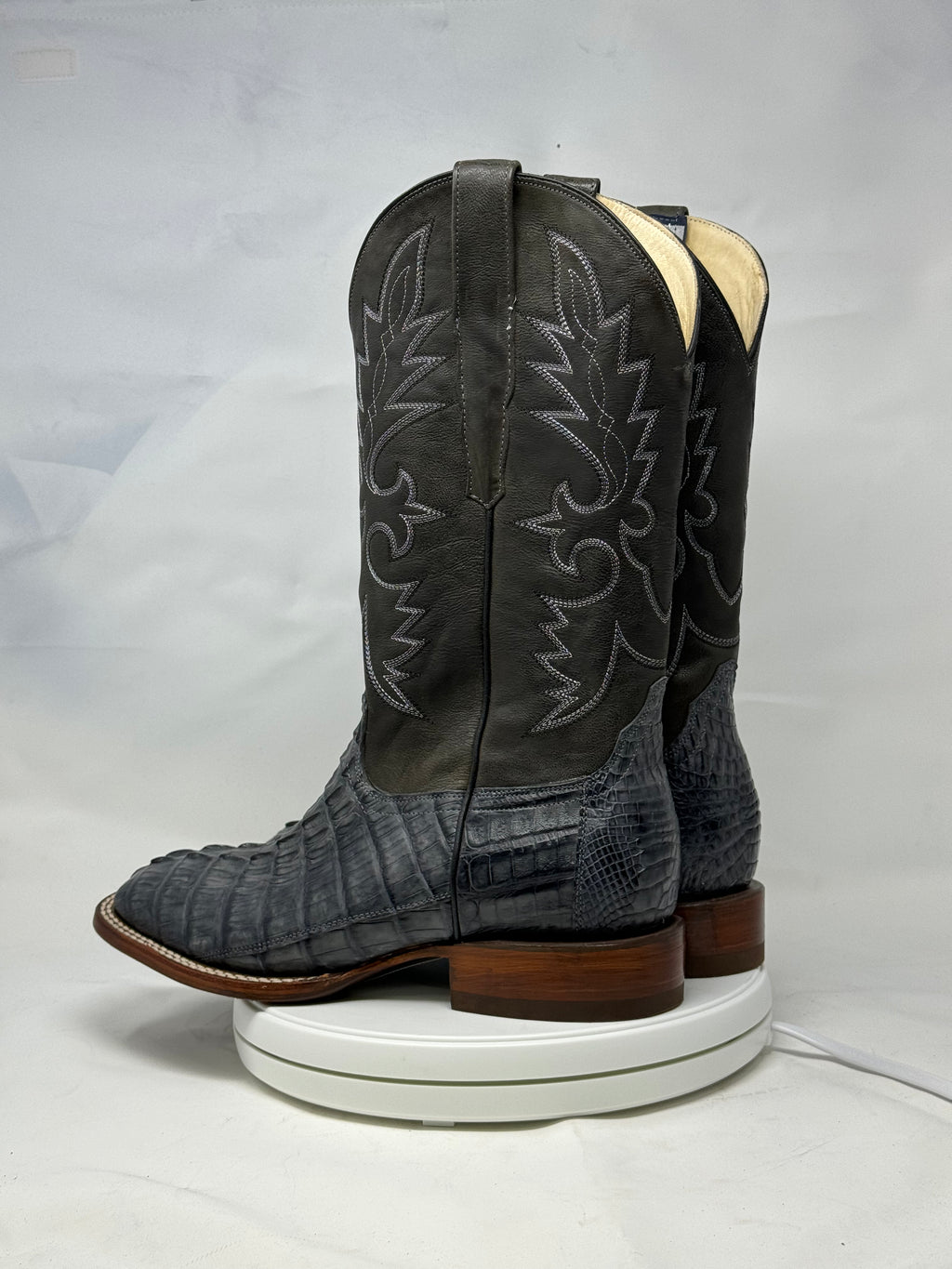 DJ2033 | Don Juan Boots Men's Caiman Tail Smoke Grey H Toe