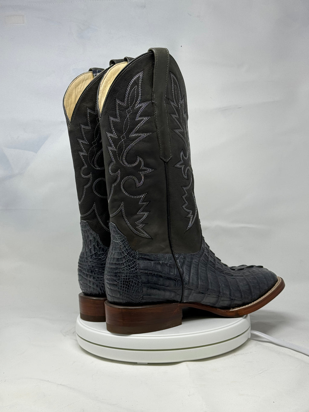 DJ2033 | Don Juan Boots Men's Caiman Tail Smoke Grey H Toe