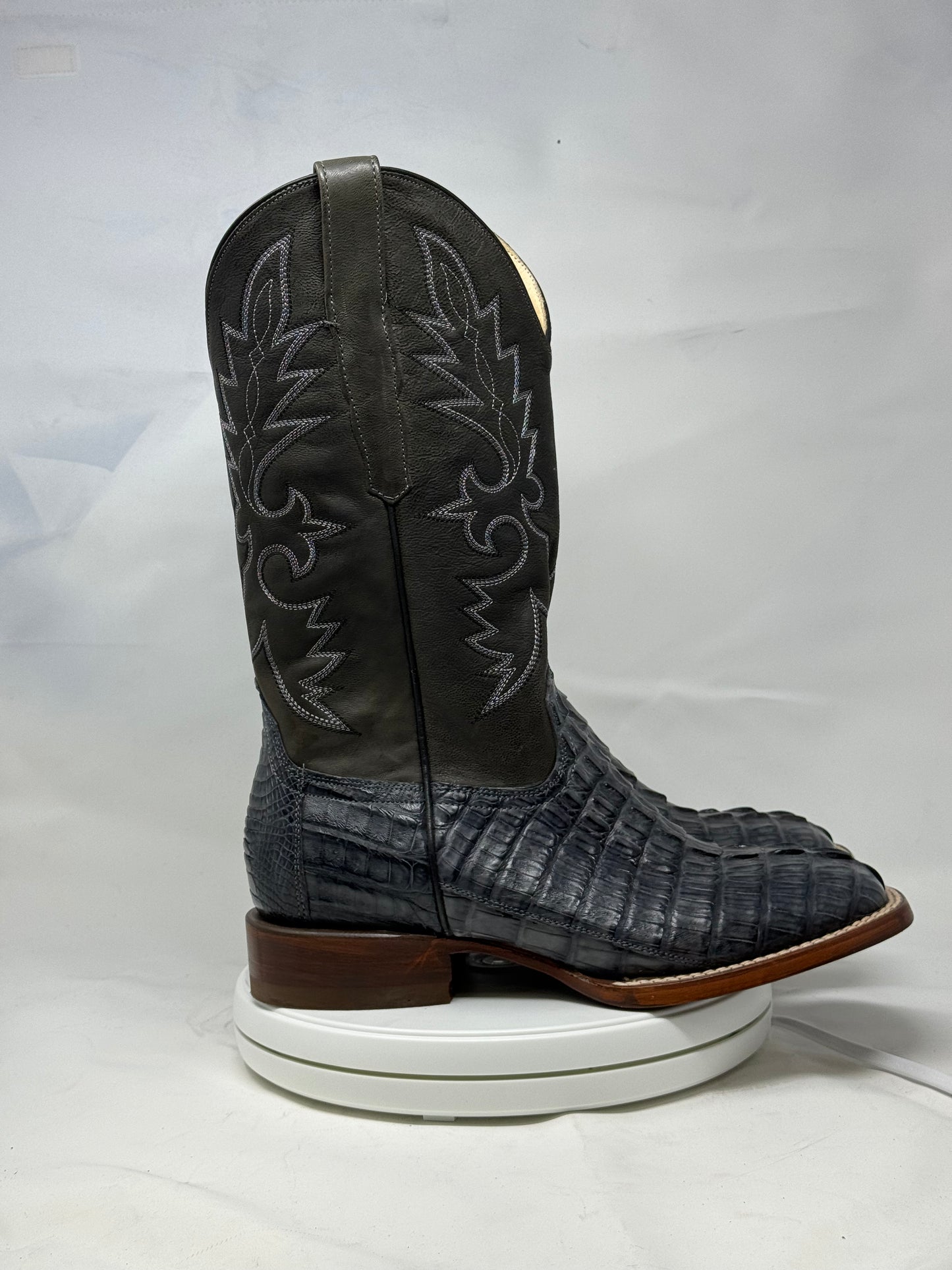 DJ2033 | Don Juan Boots Men's Caiman Tail Smoke Grey H Toe