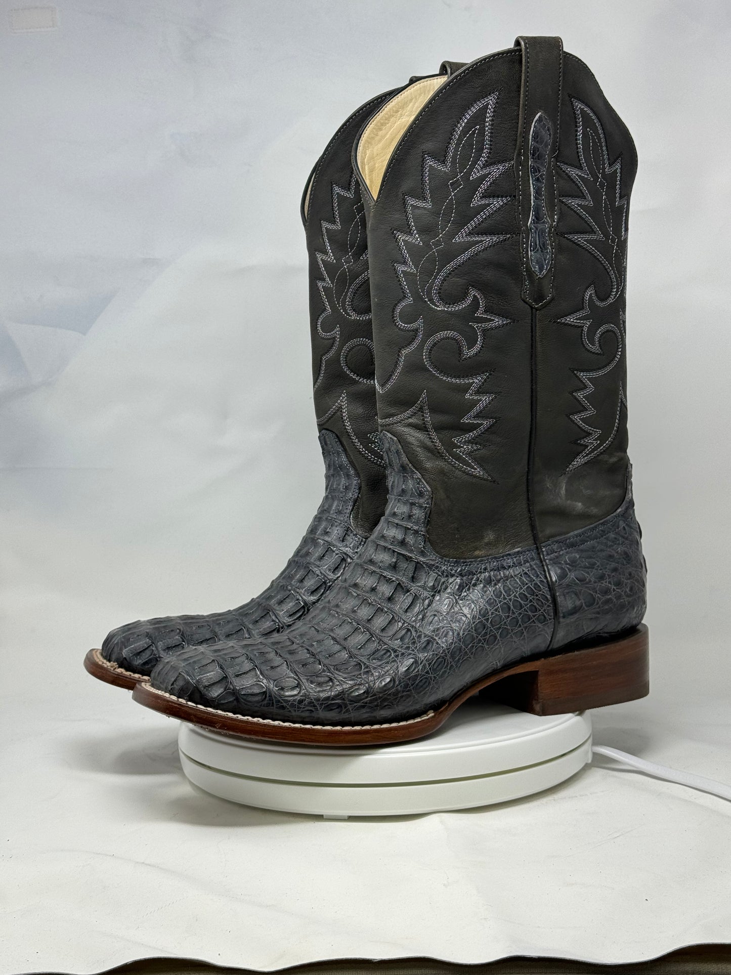 DJ2034 | Don Juan Boots Men's Caiman Back Smoke Grey H Toe