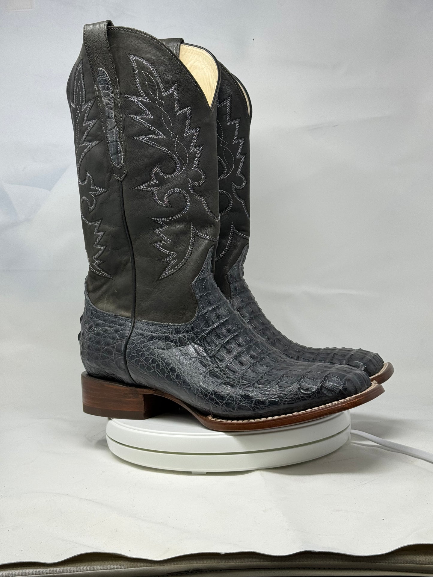 DJ2034 | Don Juan Boots Men's Caiman Back Smoke Grey H Toe