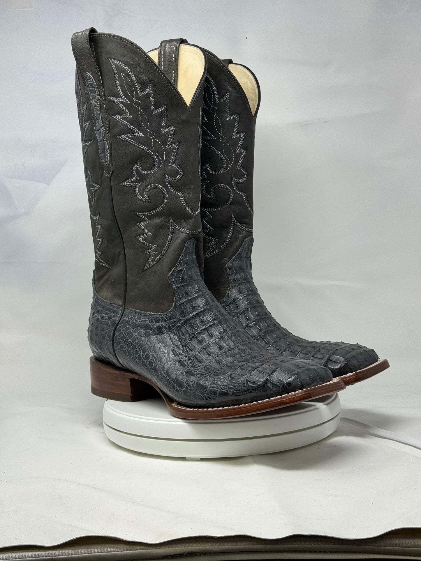 DJ2034 | Don Juan Boots Men's Caiman Back Smoke Grey H Toe