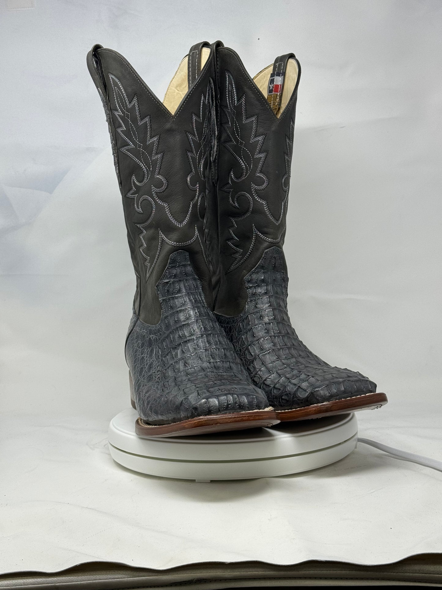 DJ2034 | Don Juan Boots Men's Caiman Back Smoke Grey H Toe