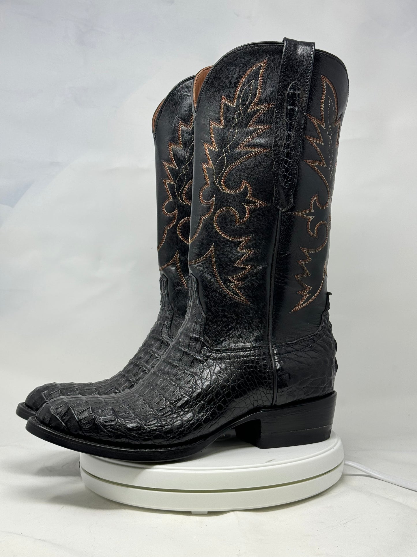 DJ2045 | Don Juan Boots Men's Caiman Black Hornback R Toe