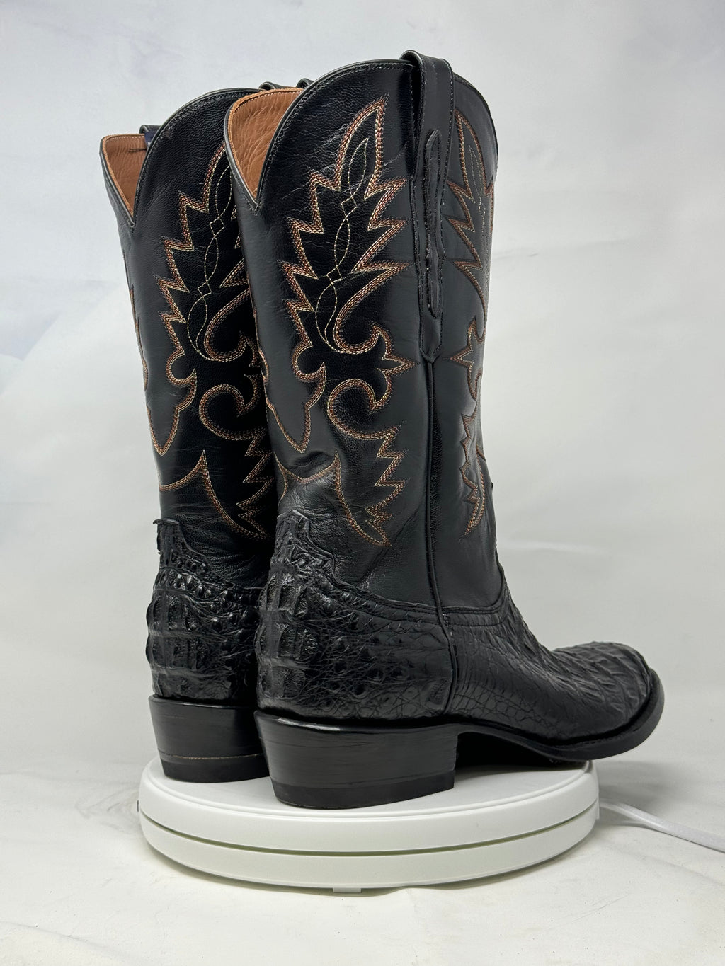 DJ2045 | Don Juan Boots Men's Caiman Black Hornback R Toe