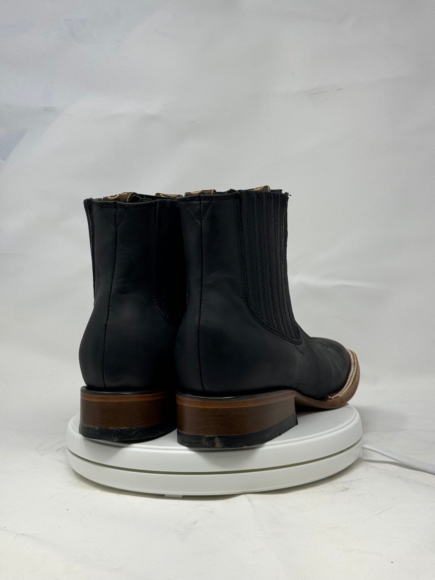 1001 | Crazy Horse Black H Toe Chelsea Boots