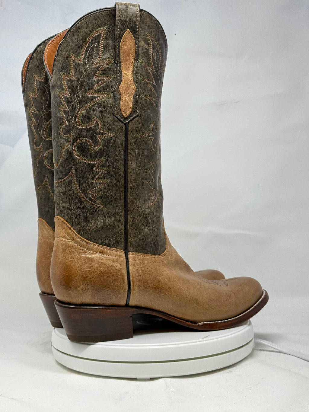 DJ1029 | Don Juan Boots Women's Mad Dog Antique Saddle RW Toe
