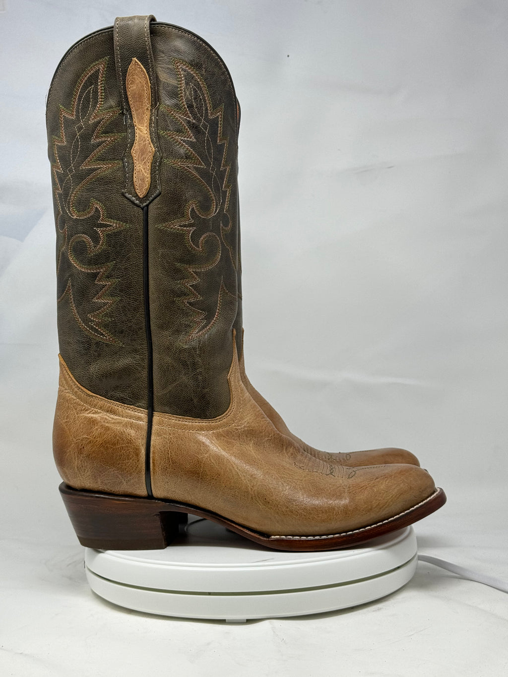 DJ1029 | Don Juan Boots Women's Mad Dog Antique Saddle RW Toe