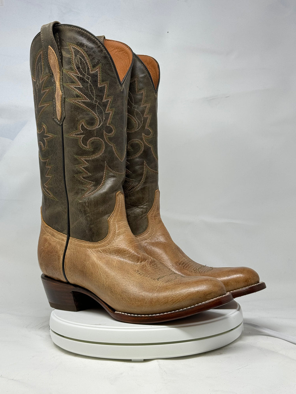 DJ1029 | Don Juan Boots Women's Mad Dog Antique Saddle RW Toe